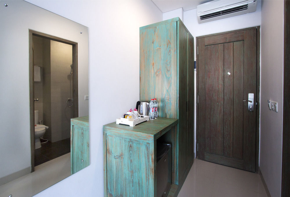 Zen Rooms Seminyak Kayu Jati Kültér fotó