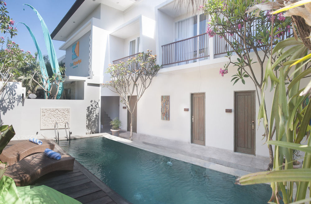 Zen Rooms Seminyak Kayu Jati Kültér fotó