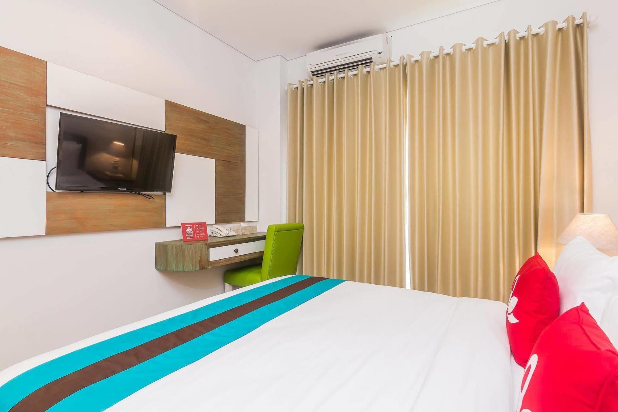 Zen Rooms Seminyak Kayu Jati Kültér fotó